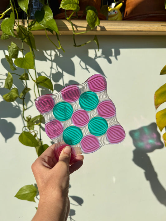 Fused 5.5” Catch-All Dish in Fuchsia & Teal